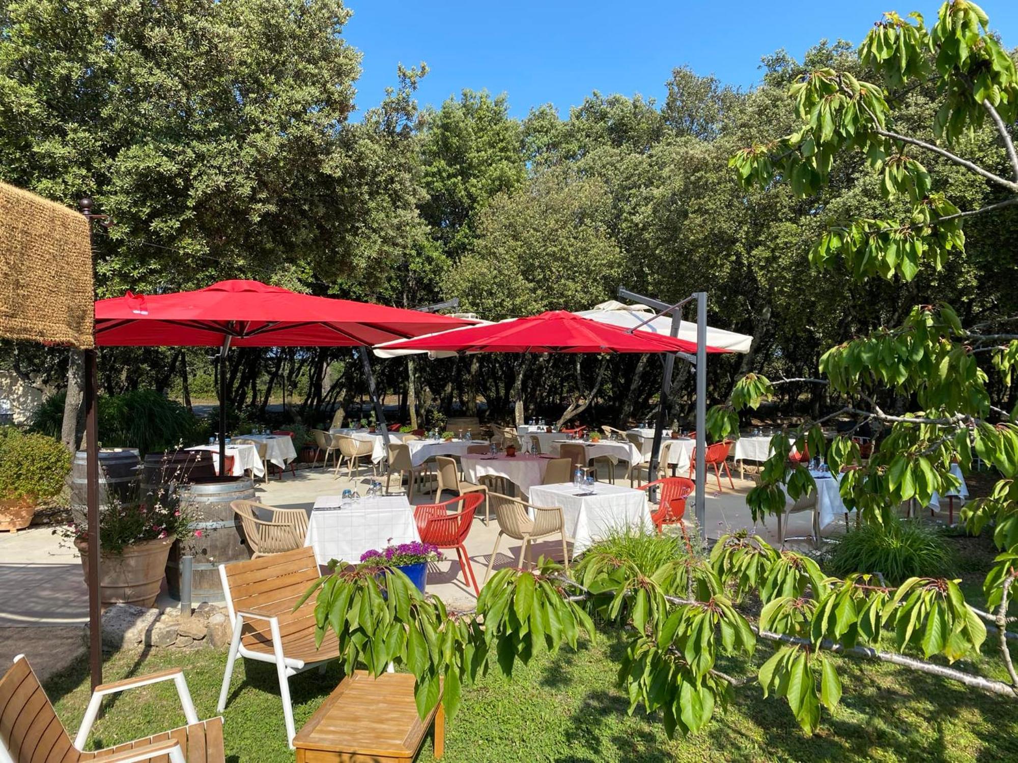 Logis La Bastide De Grignan Hotel & Restaurant "La Chenaie" Exterior foto